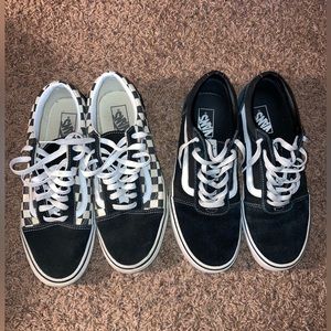 2 pairs of Vans